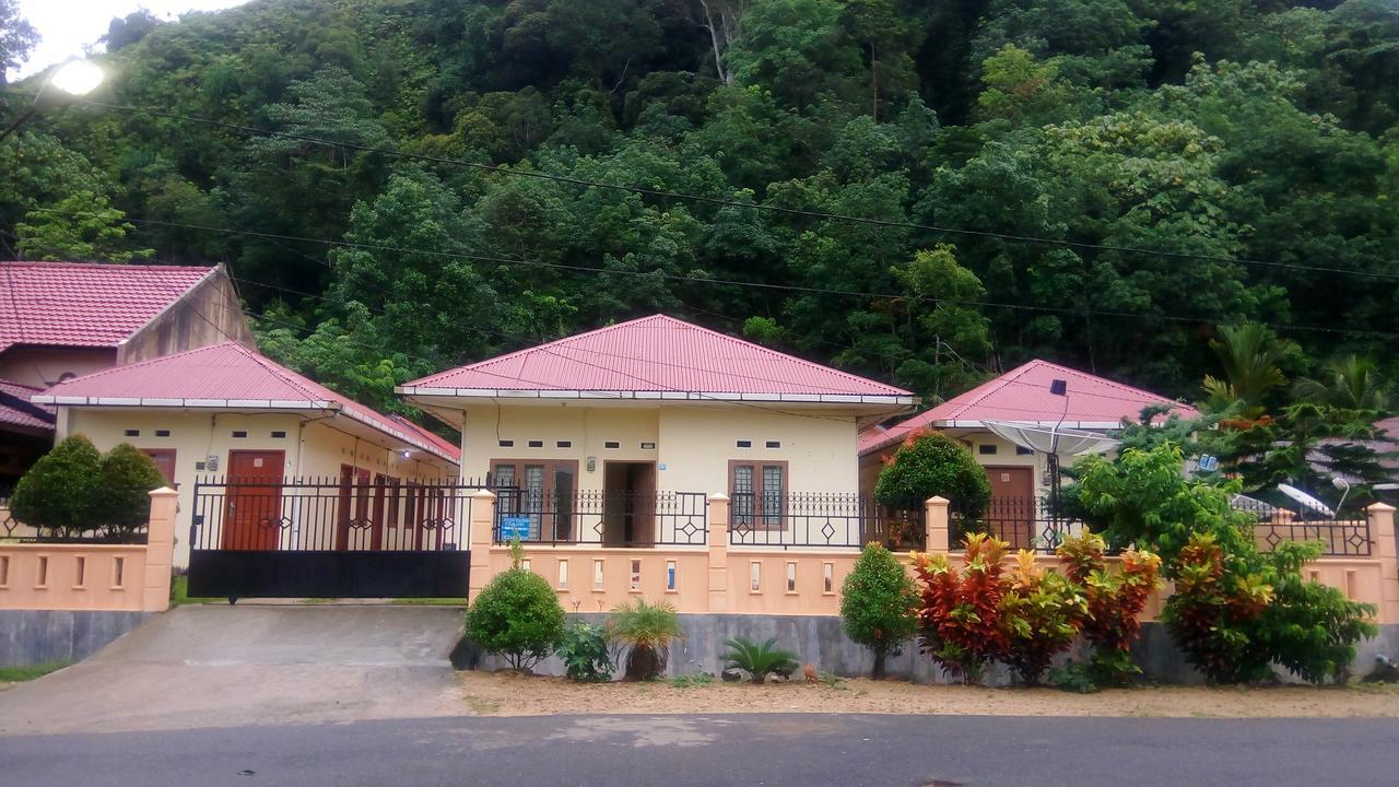 Rome Residence Sibolga Pandan Halangan Exterior photo